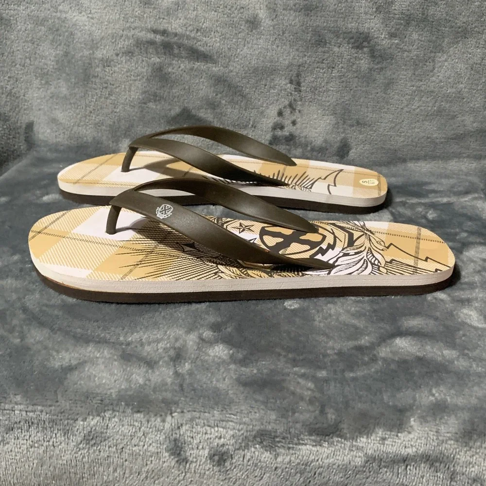 Twisted X Mens Plaid Graphic Flip Flop Sandals Brown Tan Crest Stars Size S 6/7